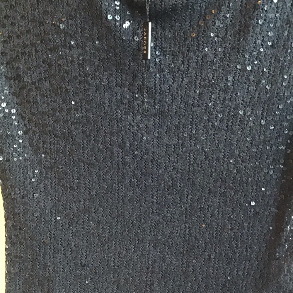 Top - Picture 4 of 5